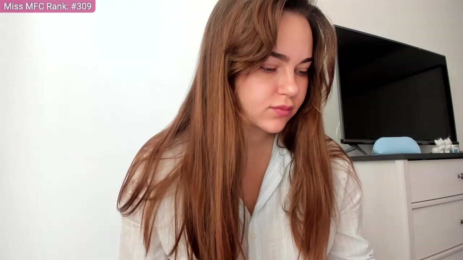 Gallery image thumbnail from BeeTheQueen's myfreecams stream on, 08/11/2023, 13:05 image 16 of 20