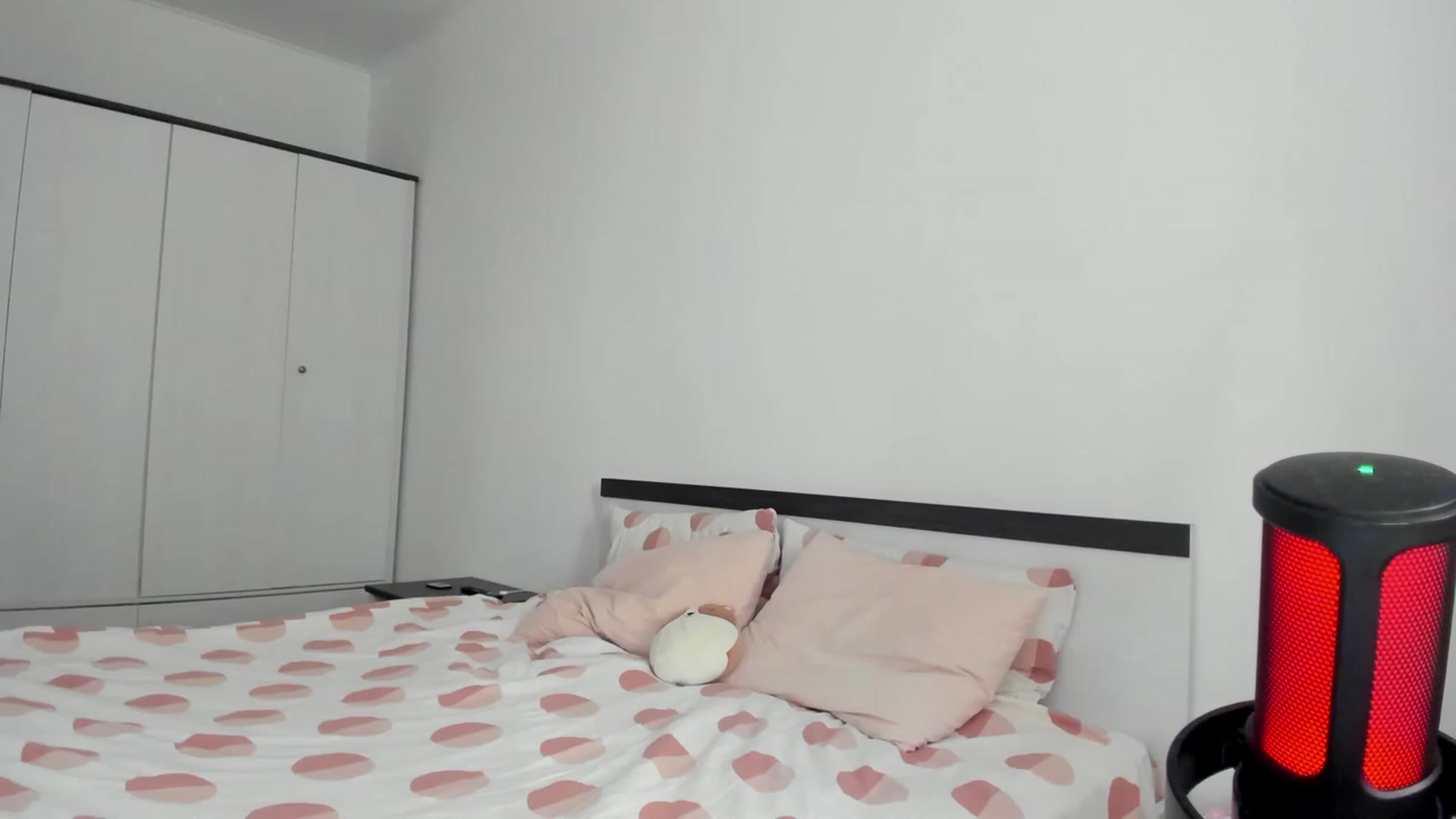 Gallery image thumbnail from BeeTheQueen's myfreecams stream on, 08/14/2023, 15:47 image 14 of 20