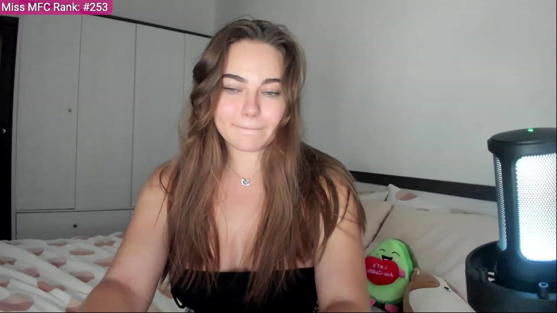 Gallery image thumbnail from BeeTheQueen's myfreecams stream on, 08/18/2023, 17:19 image 17 of 20