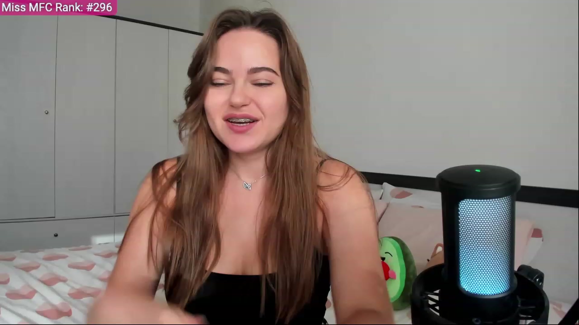 Gallery image thumbnail from BeeTheQueen's myfreecams stream on, 08/18/2023, 17:19 image 1 of 20