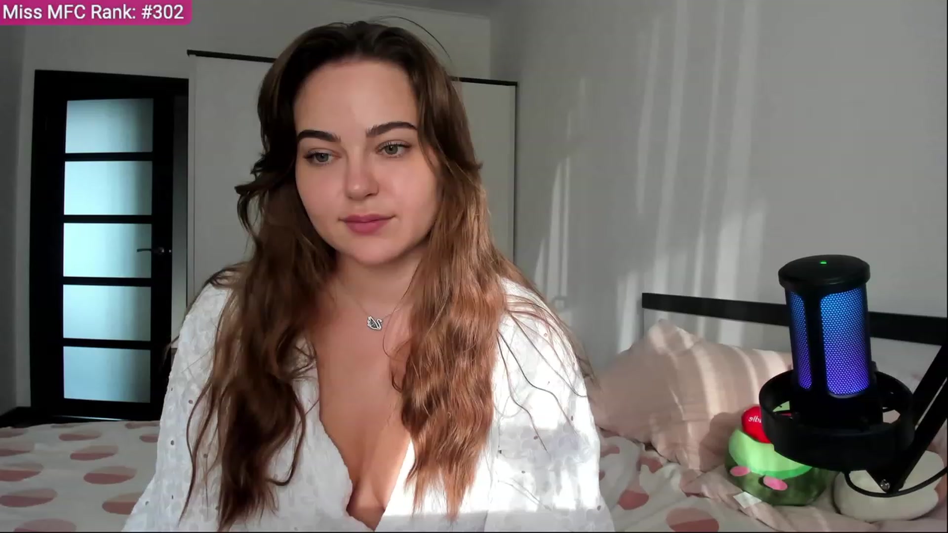 Gallery image thumbnail from BeeTheQueen's myfreecams stream on, 08/20/2023, 15:23 image 14 of 20