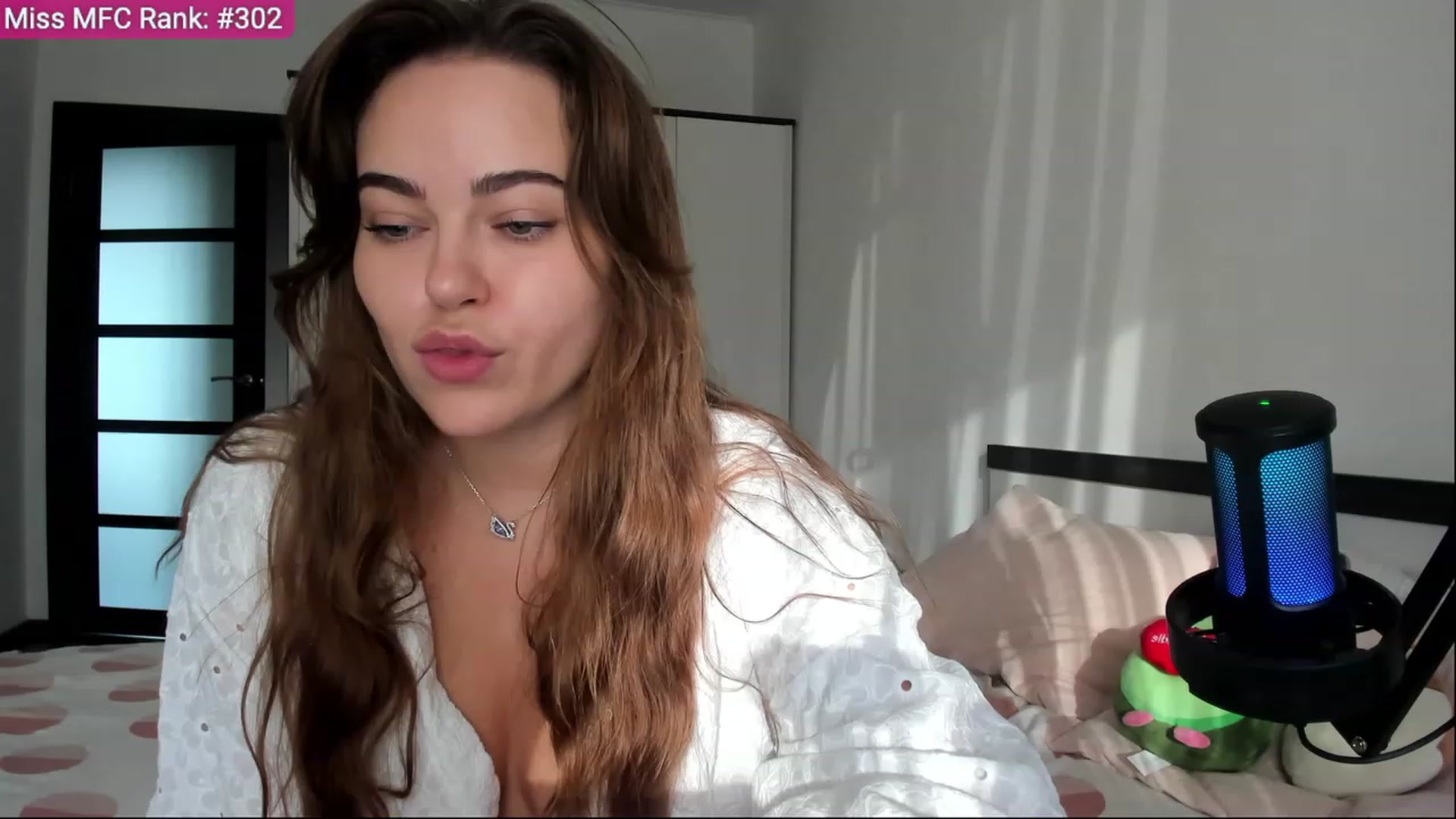Gallery image thumbnail from BeeTheQueen's myfreecams stream on, 08/20/2023, 15:23 image 15 of 20