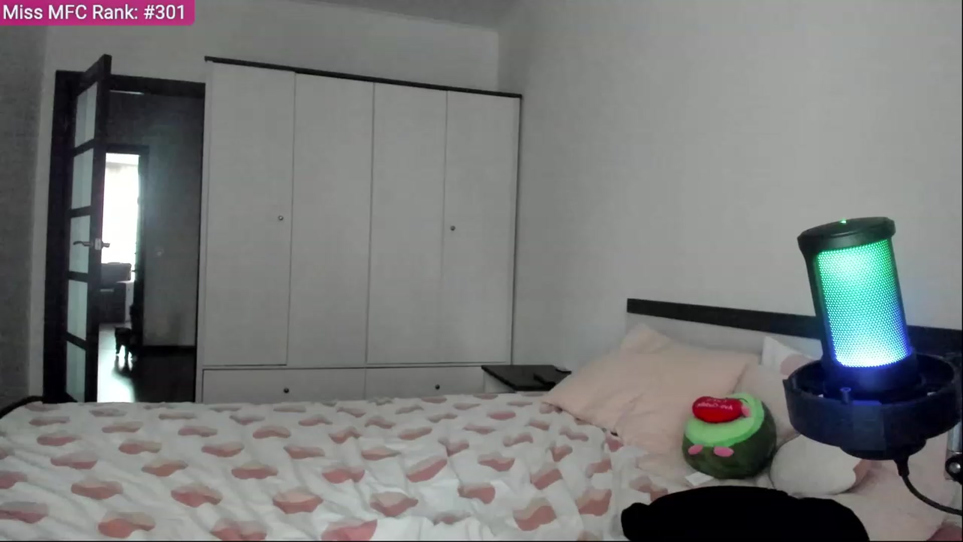 Gallery image thumbnail from BeeTheQueen's myfreecams stream on, 08/20/2023, 17:32 image 8 of 20