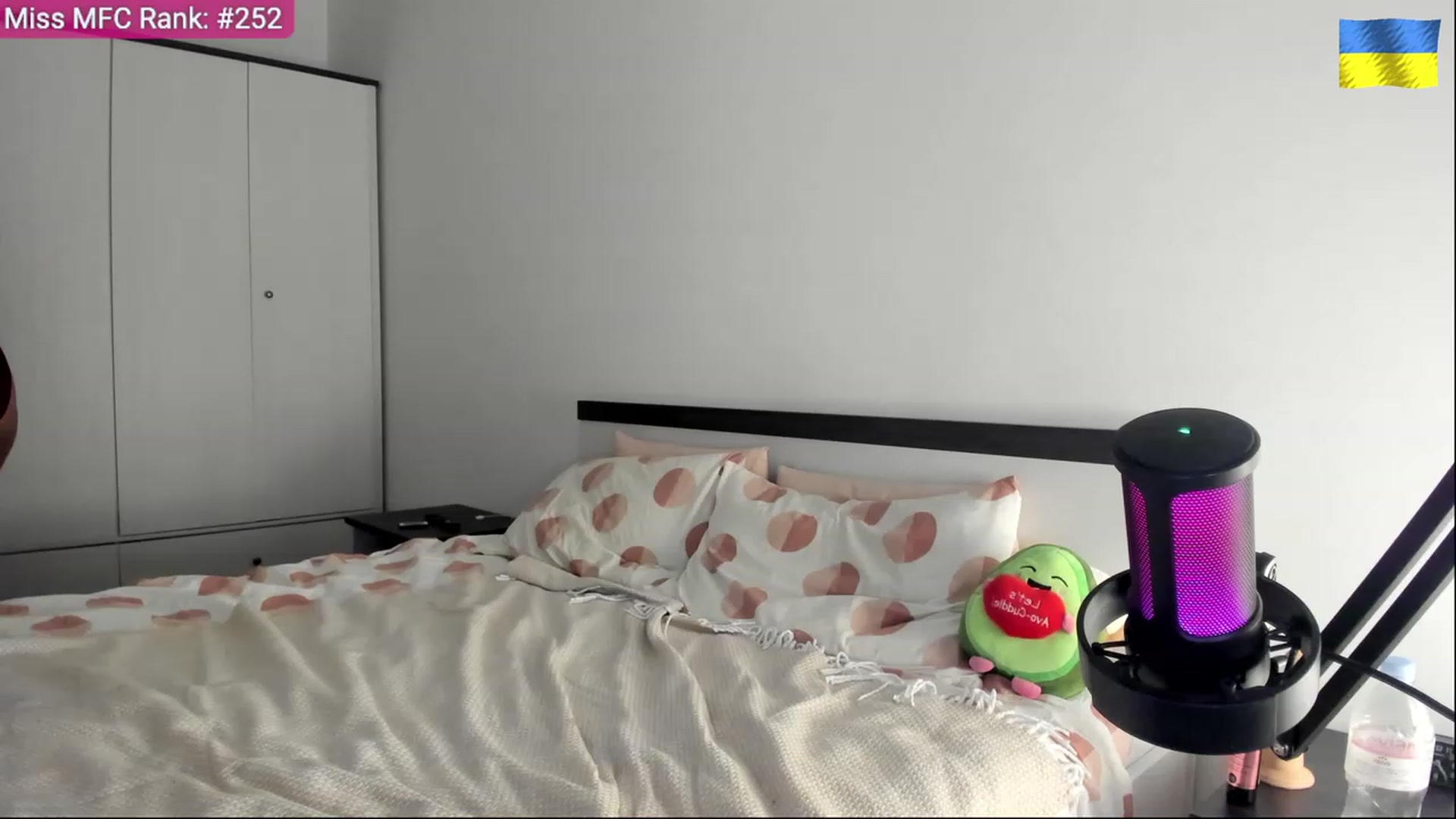 Gallery image thumbnail from BeeTheQueen's myfreecams stream on, 08/24/2023, 17:21 image 16 of 20