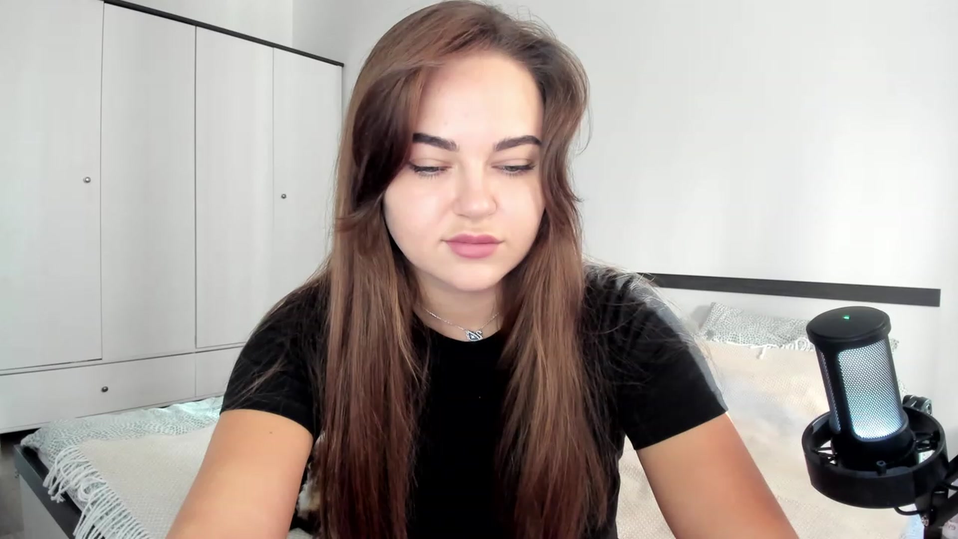 Gallery image thumbnail from BeeTheQueen's myfreecams stream on, 09/27/2023, 13:52 image 8 of 20