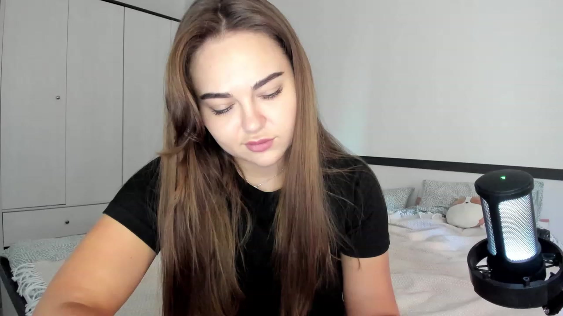 Gallery image thumbnail from BeeTheQueen's myfreecams stream on, 09/27/2023, 15:48 image 3 of 20