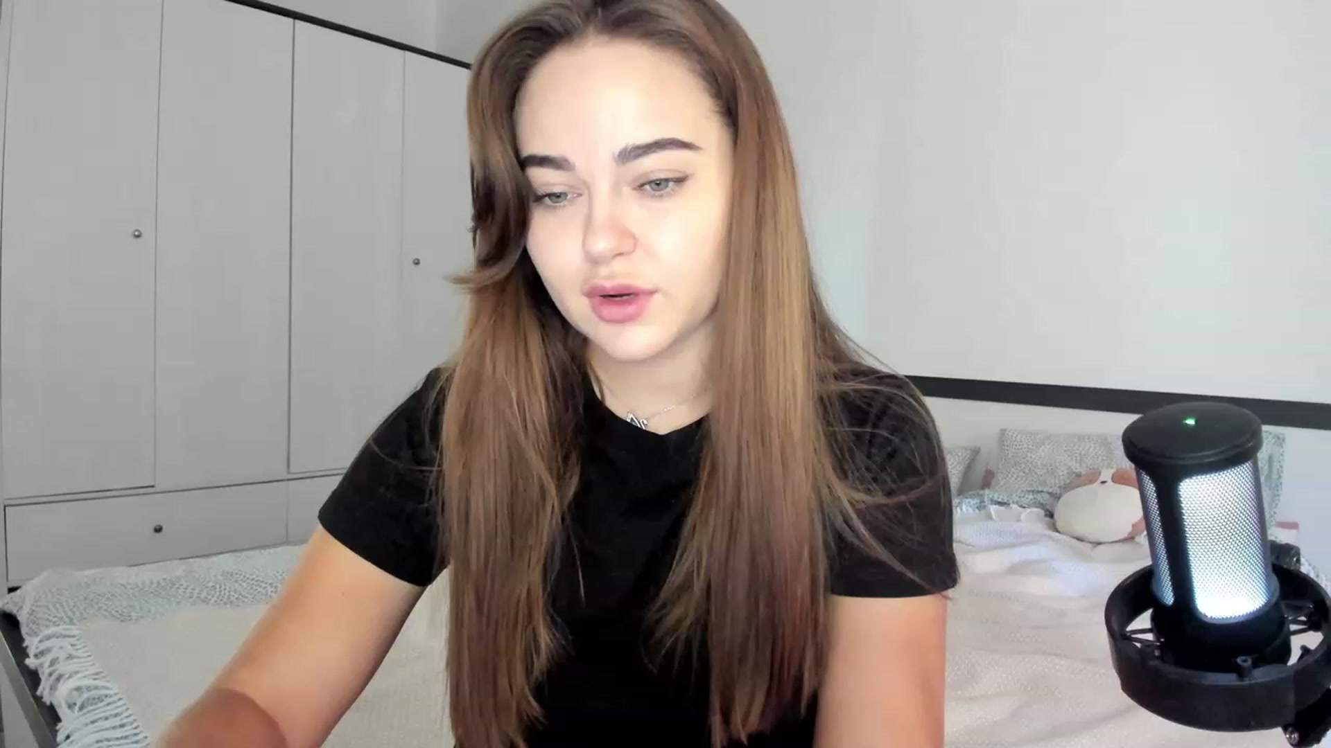 Gallery image thumbnail from BeeTheQueen's myfreecams stream on, 09/27/2023, 15:48 image 1 of 20