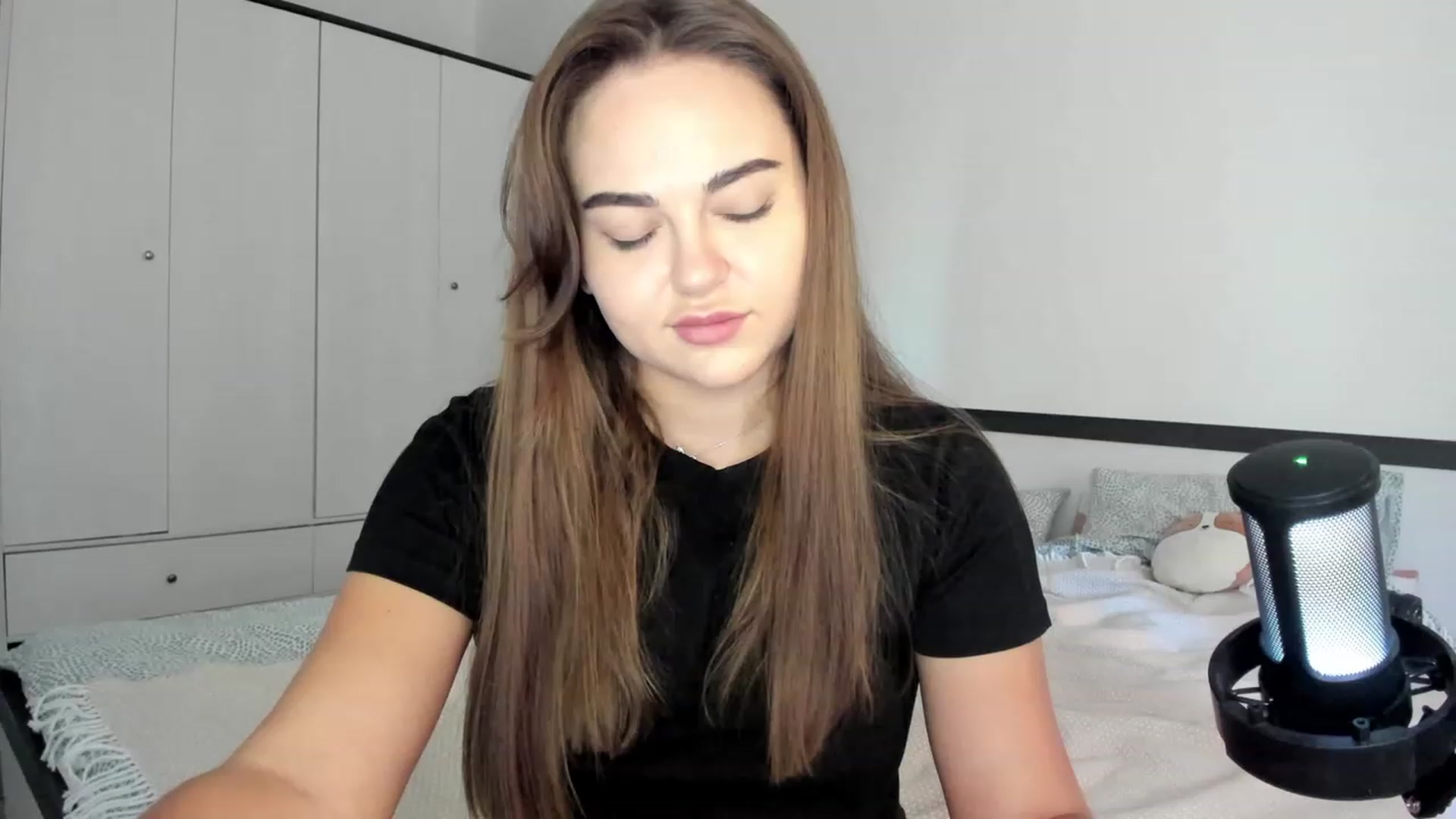 Gallery image thumbnail from BeeTheQueen's myfreecams stream on, 09/27/2023, 15:48 image 4 of 20
