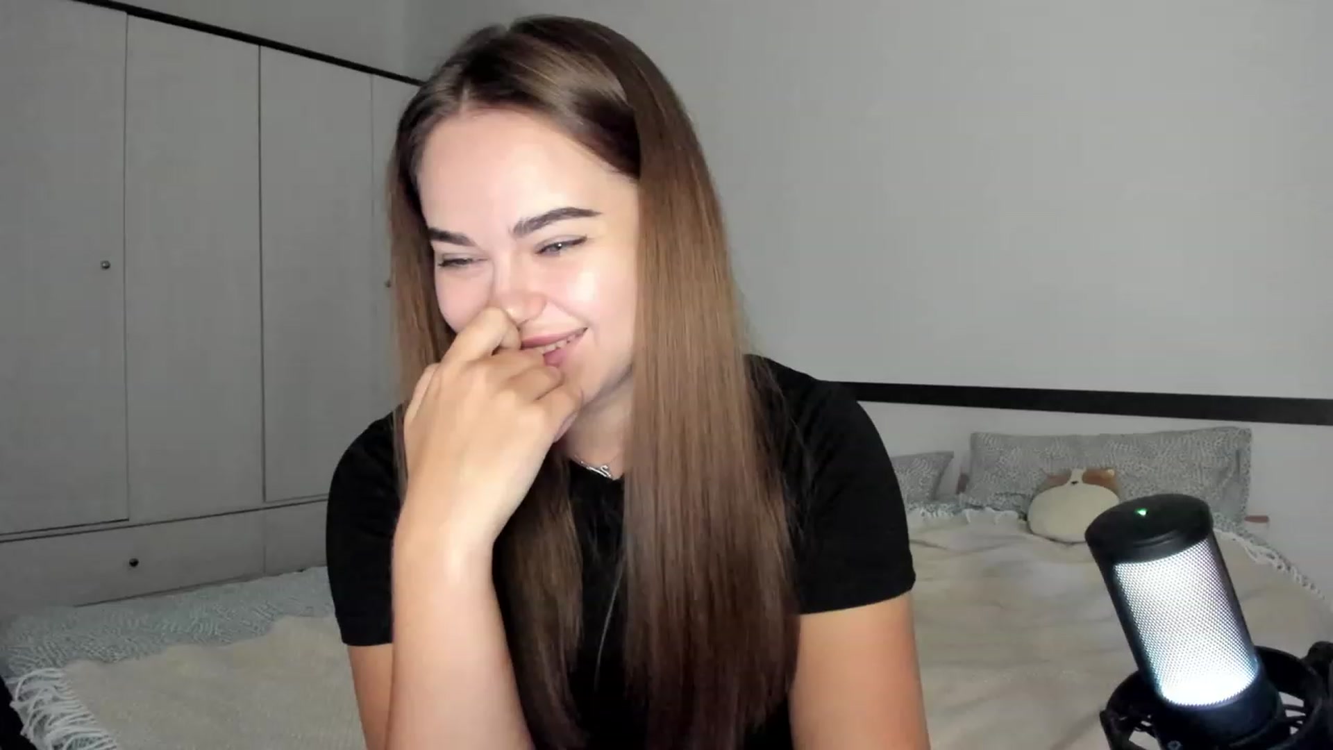 Gallery image thumbnail from BeeTheQueen's myfreecams stream on, 09/27/2023, 15:48 image 20 of 20