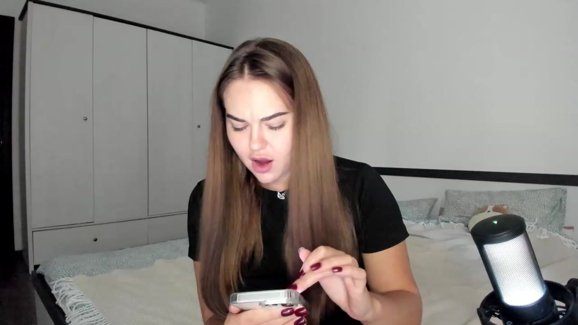 Gallery image thumbnail from BeeTheQueen's myfreecams stream on, 09/27/2023, 15:48 image 17 of 20