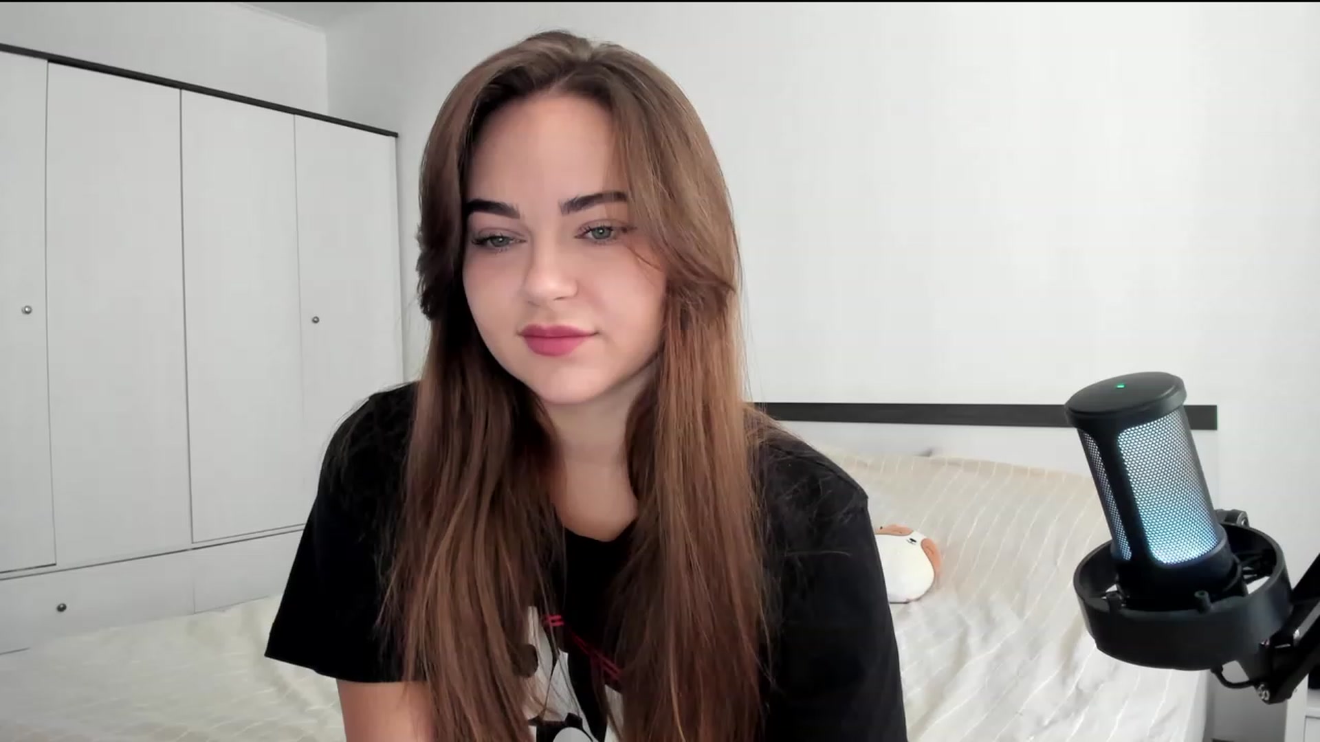 Gallery image thumbnail from BeeTheQueen's myfreecams stream on, 10/06/2023, 12:33 image 2 of 20