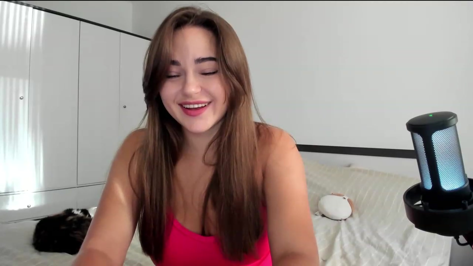 Gallery image thumbnail from BeeTheQueen's myfreecams stream on, 10/06/2023, 14:37 image 17 of 20
