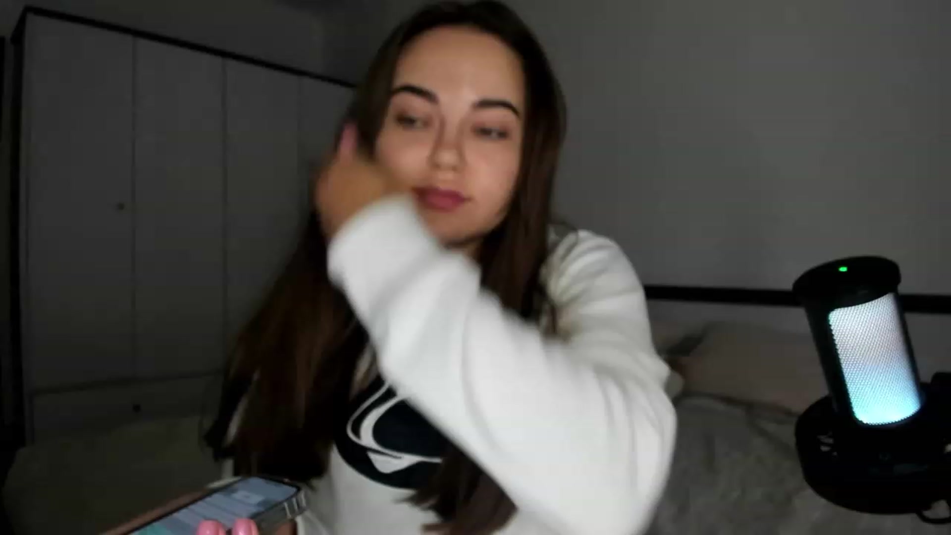 Gallery image thumbnail from BeeTheQueen's myfreecams stream on, 10/09/2023, 15:16 image 7 of 20
