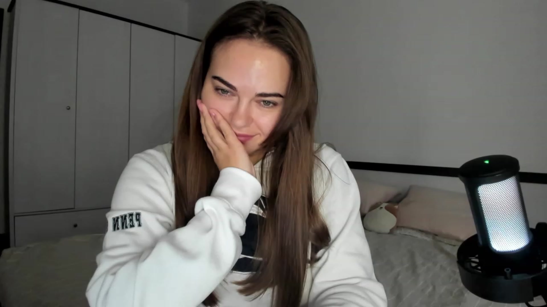 Gallery image thumbnail from BeeTheQueen's myfreecams stream on, 10/09/2023, 15:16 image 5 of 20