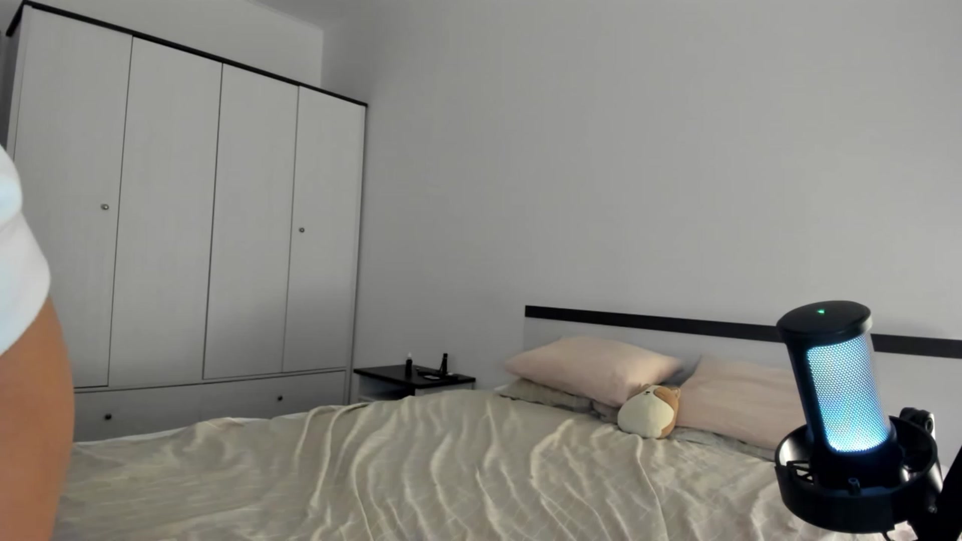 Gallery image thumbnail from BeeTheQueen's myfreecams stream on, 10/09/2023, 16:43 image 12 of 20