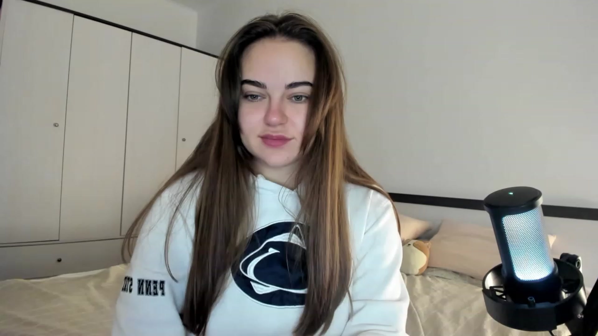 Gallery image thumbnail from BeeTheQueen's myfreecams stream on, 10/09/2023, 16:43 image 6 of 20