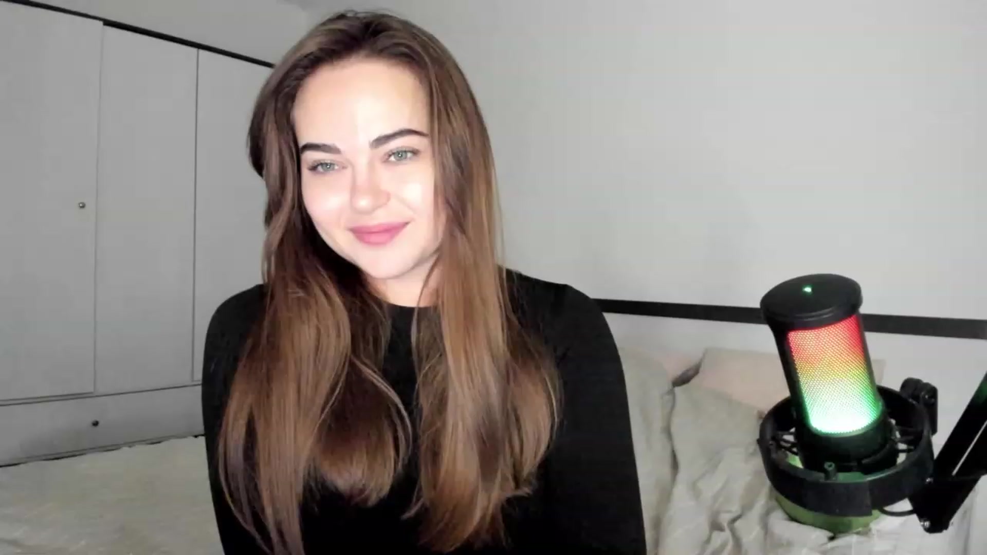 Gallery image thumbnail from BeeTheQueen's myfreecams stream on, 10/10/2023, 15:23 image 3 of 20