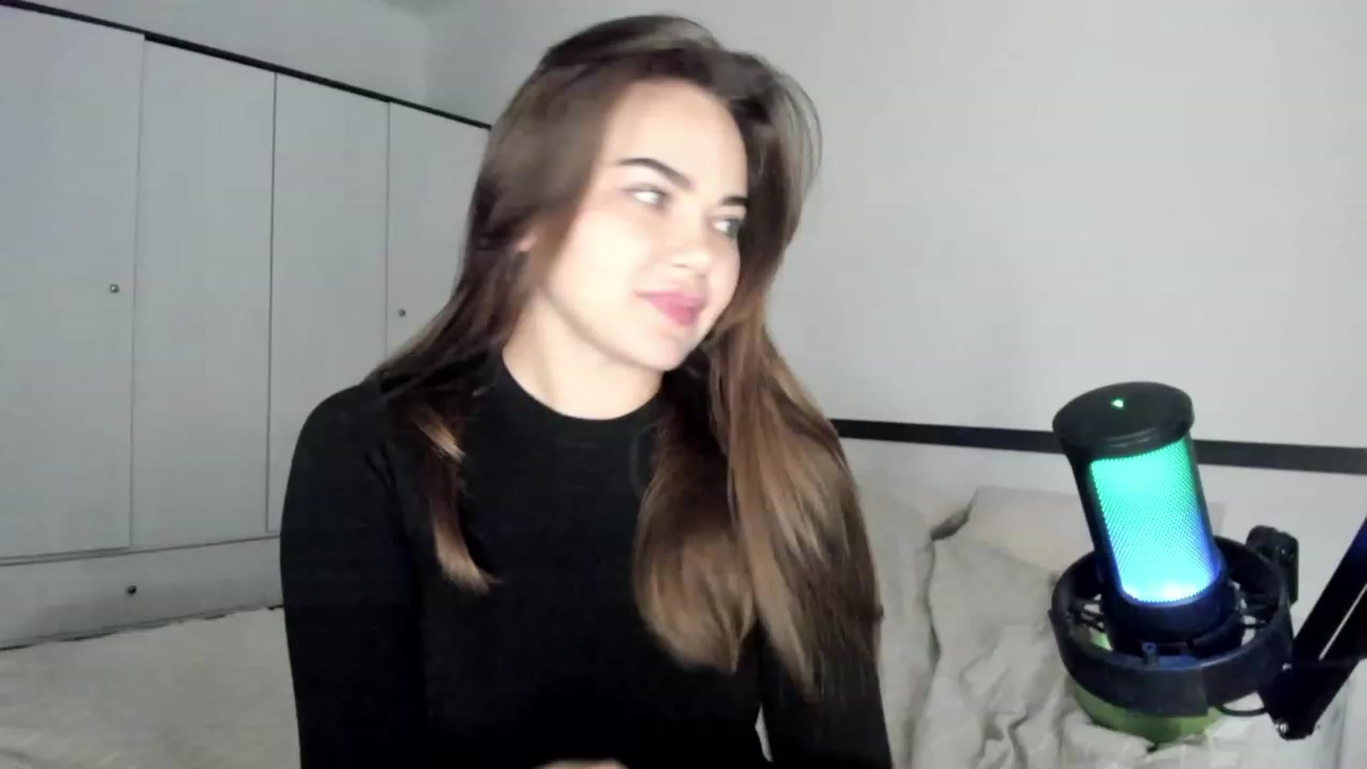 Gallery image thumbnail from BeeTheQueen's myfreecams stream on, 10/10/2023, 15:23 image 11 of 20