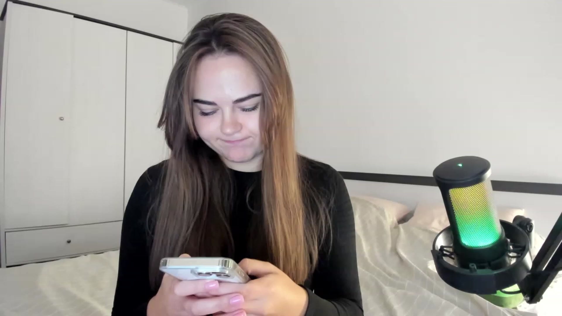 Gallery image thumbnail from BeeTheQueen's myfreecams stream on, 10/10/2023, 15:23 image 15 of 20