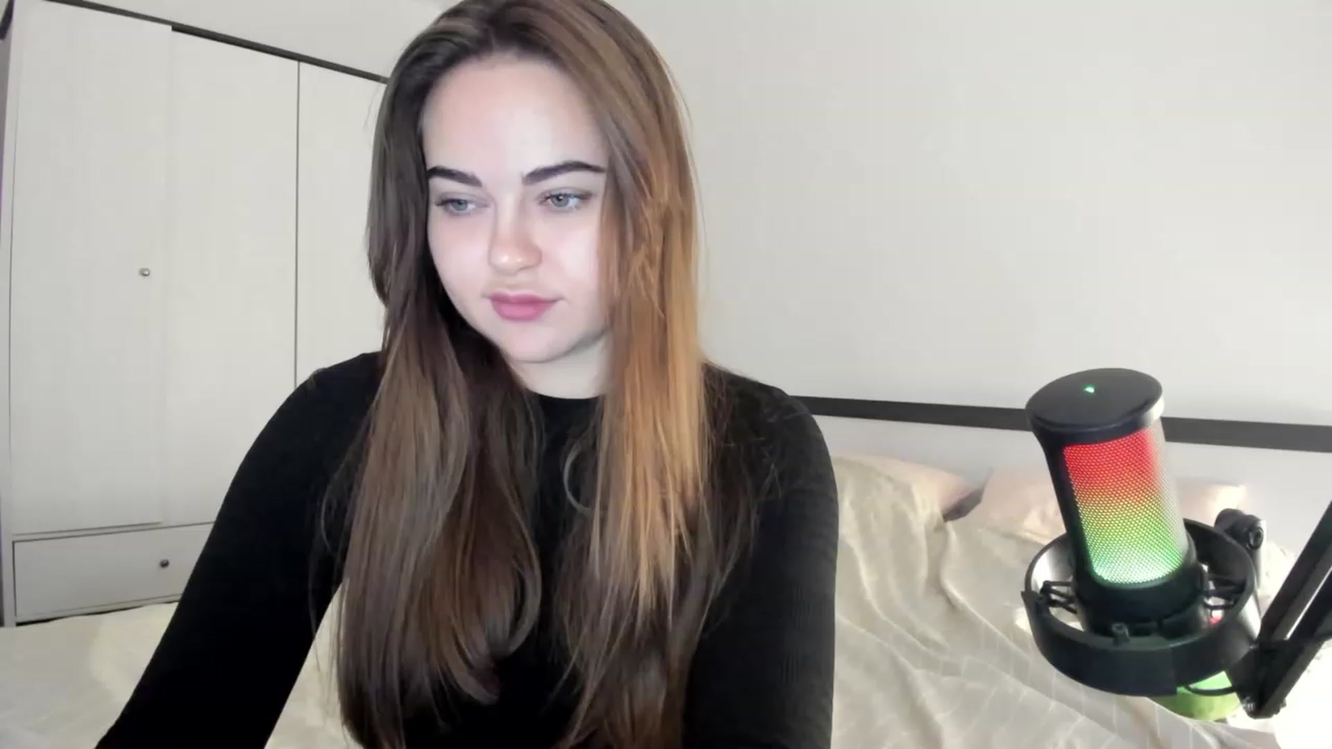 Gallery image thumbnail from BeeTheQueen's myfreecams stream on, 10/10/2023, 15:23 image 17 of 20