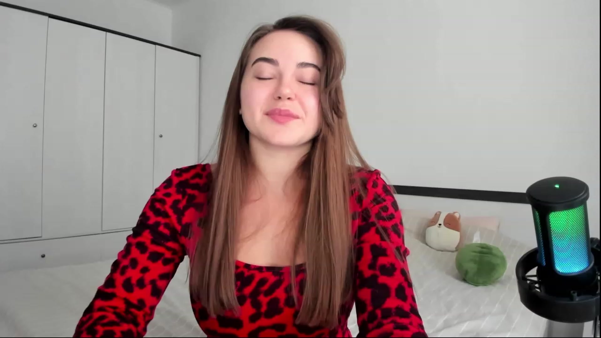 Gallery image thumbnail from BeeTheQueen's myfreecams stream on, 10/11/2023, 11:54 image 17 of 20