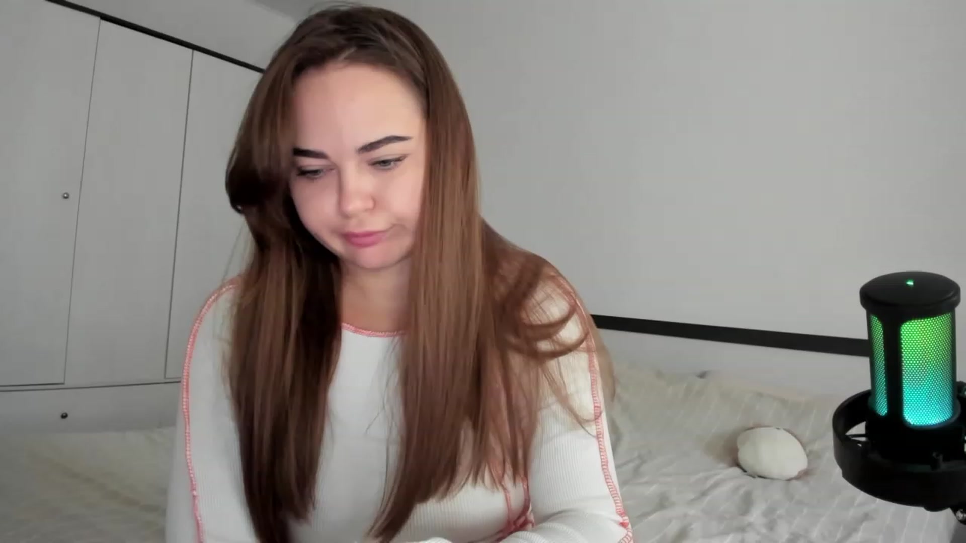 Gallery image thumbnail from BeeTheQueen's myfreecams stream on, 10/12/2023, 12:55 image 18 of 20
