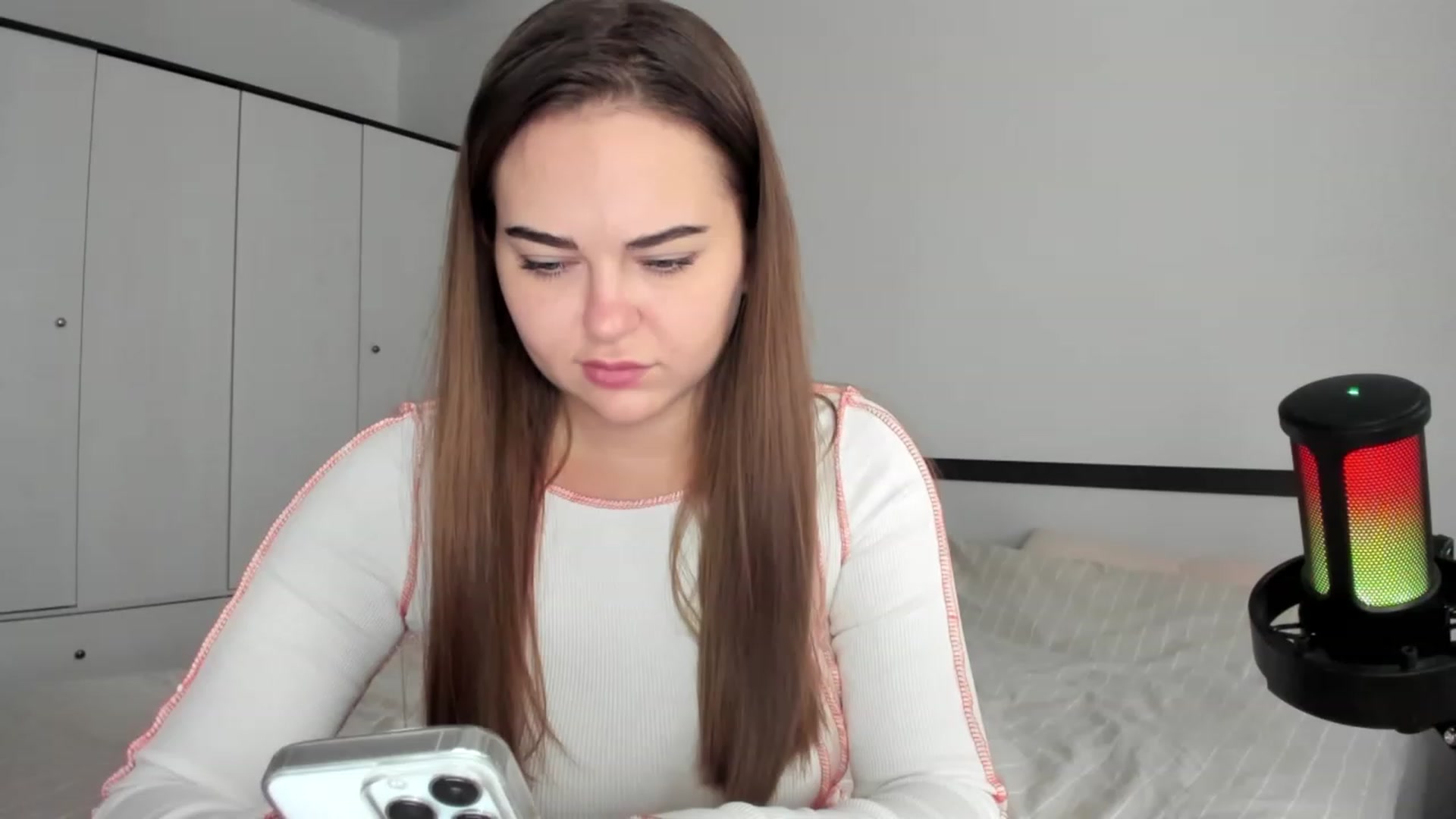 Gallery image thumbnail from BeeTheQueen's myfreecams stream on, 10/12/2023, 14:50 image 1 of 20