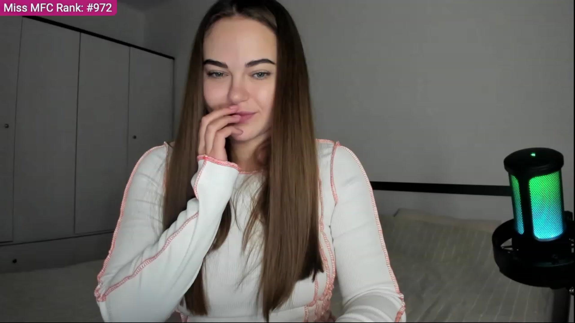 Gallery image thumbnail from BeeTheQueen's myfreecams stream on, 10/12/2023, 16:19 image 6 of 20