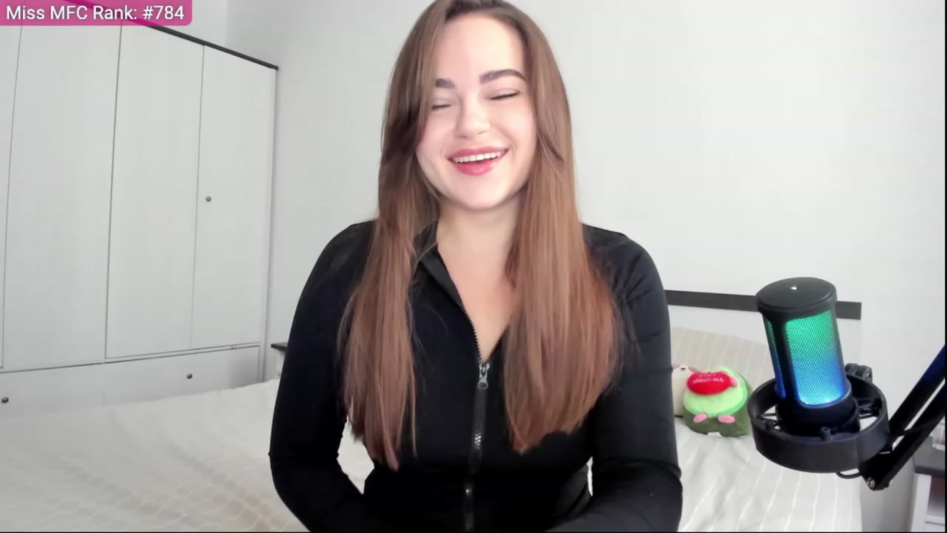 Gallery image thumbnail from BeeTheQueen's myfreecams stream on, 10/13/2023, 11:38 image 6 of 20