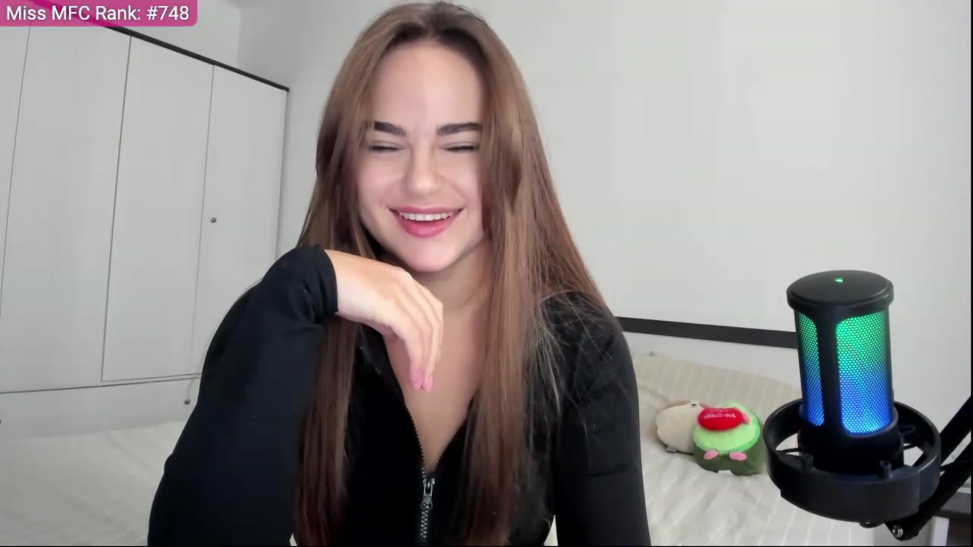 Gallery image thumbnail from BeeTheQueen's myfreecams stream on, 10/13/2023, 13:36 image 7 of 20