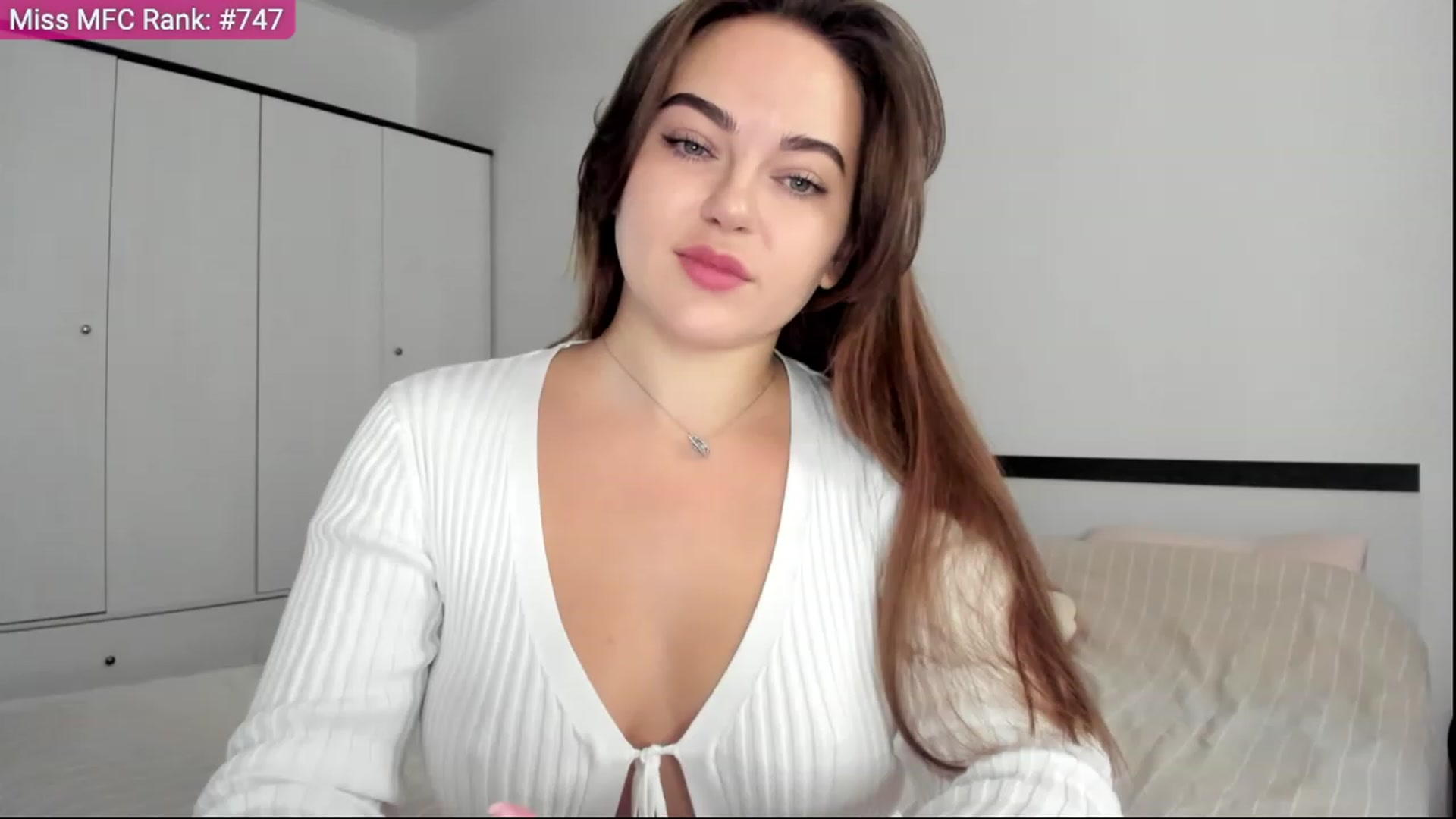 Gallery image thumbnail from BeeTheQueen's myfreecams stream on, 10/16/2023, 11:29 image 3 of 20