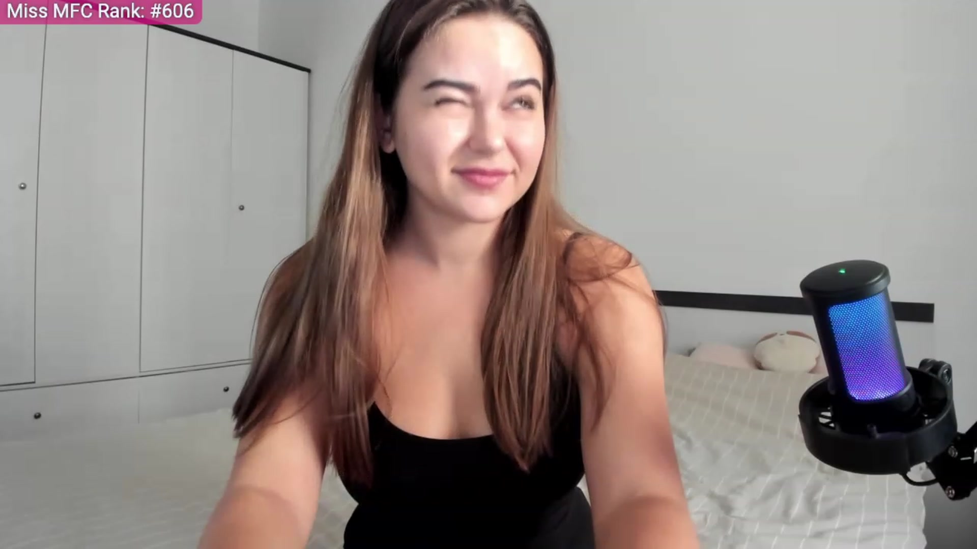 Gallery image thumbnail from BeeTheQueen's myfreecams stream on, 10/24/2023, 14:20 image 10 of 20