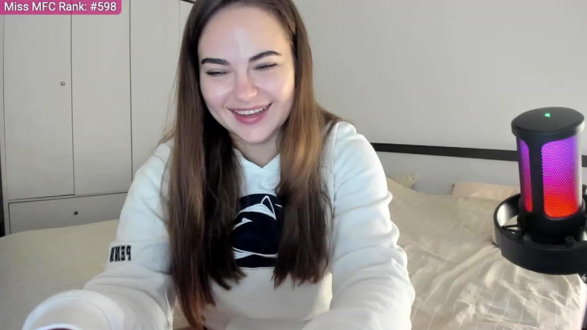 Gallery image thumbnail from BeeTheQueen's myfreecams stream on, 10/25/2023, 12:20 image 20 of 20