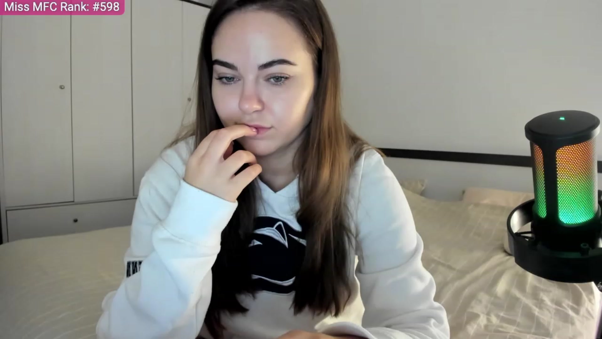 Gallery image thumbnail from BeeTheQueen's myfreecams stream on, 10/25/2023, 12:20 image 19 of 20