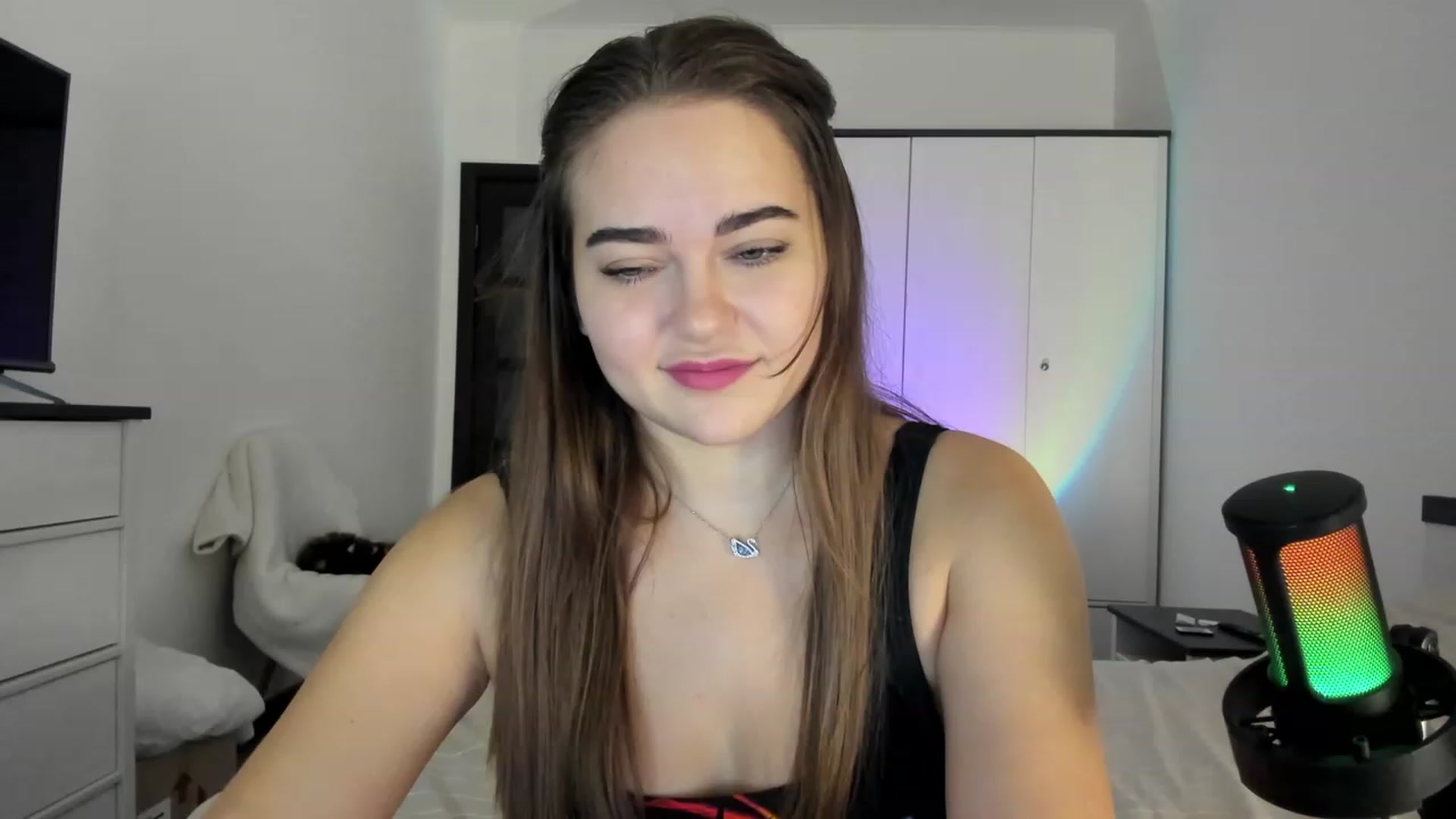 Gallery image thumbnail from BeeTheQueen's myfreecams stream on, 11/08/2023, 15:20 image 11 of 20