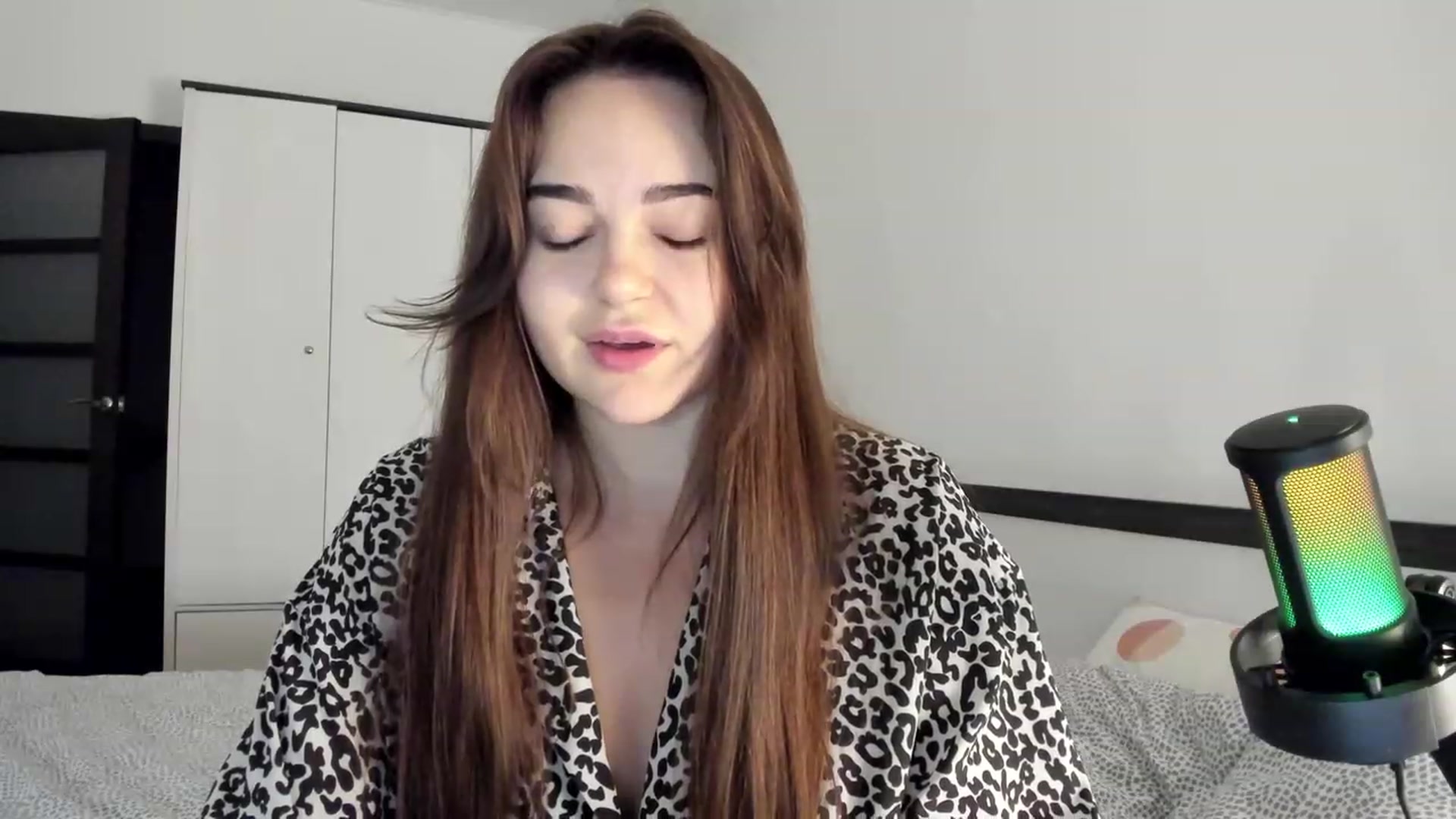 Gallery image thumbnail from BeeTheQueen's myfreecams stream on, 11/30/2023, 16:33 image 11 of 20