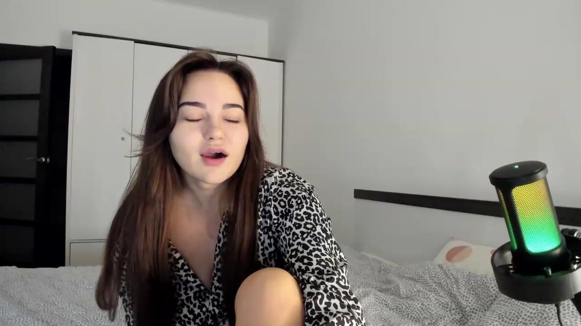 Gallery image thumbnail from BeeTheQueen's myfreecams stream on, 11/30/2023, 16:33 image 15 of 20