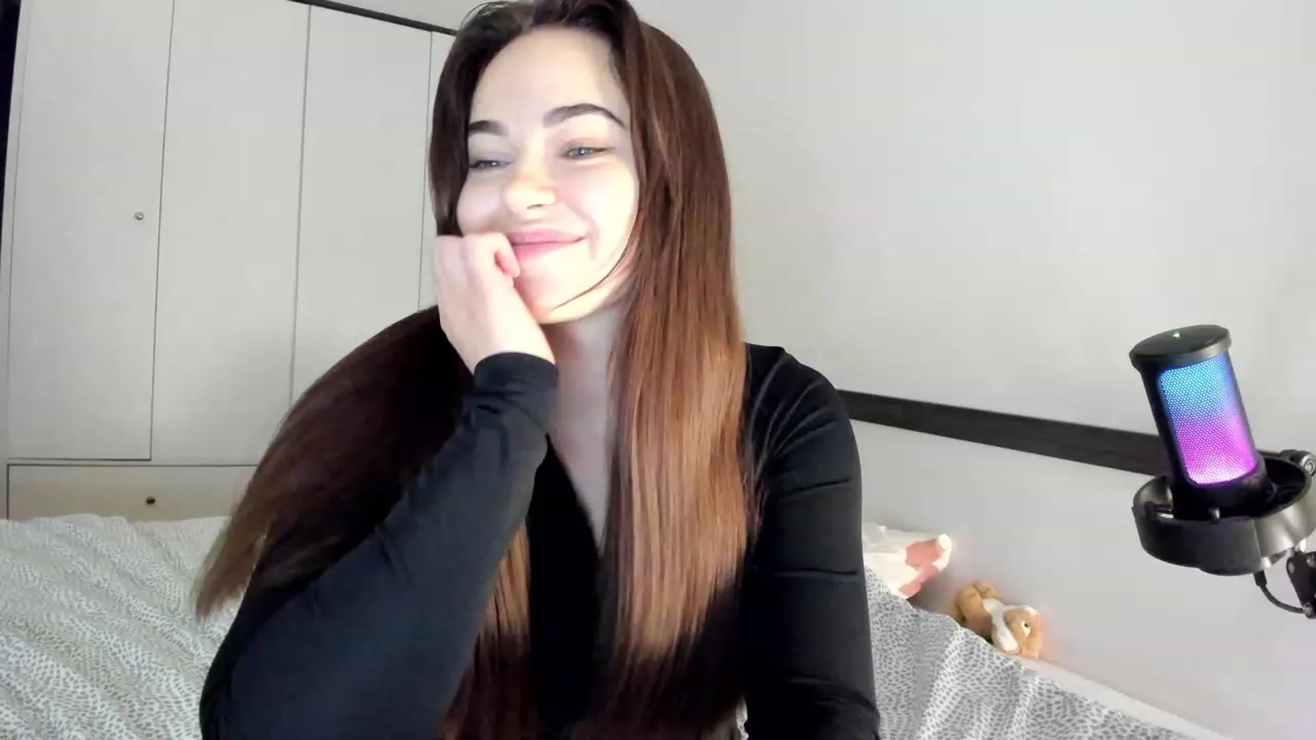 Gallery image thumbnail from BeeTheQueen's myfreecams stream on, 12/01/2023, 14:28 image 9 of 20