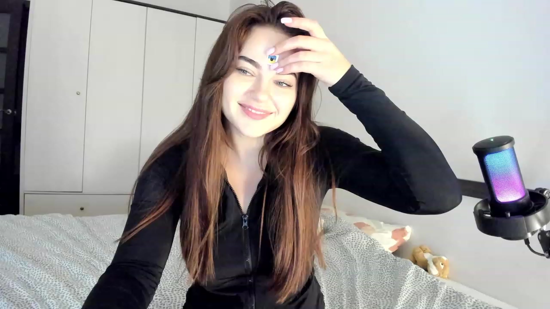 Gallery image thumbnail from BeeTheQueen's myfreecams stream on, 12/01/2023, 14:28 image 3 of 20