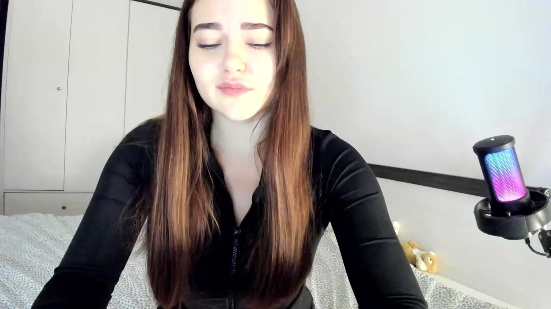 Gallery image thumbnail from BeeTheQueen's myfreecams stream on, 12/01/2023, 14:28 image 17 of 20