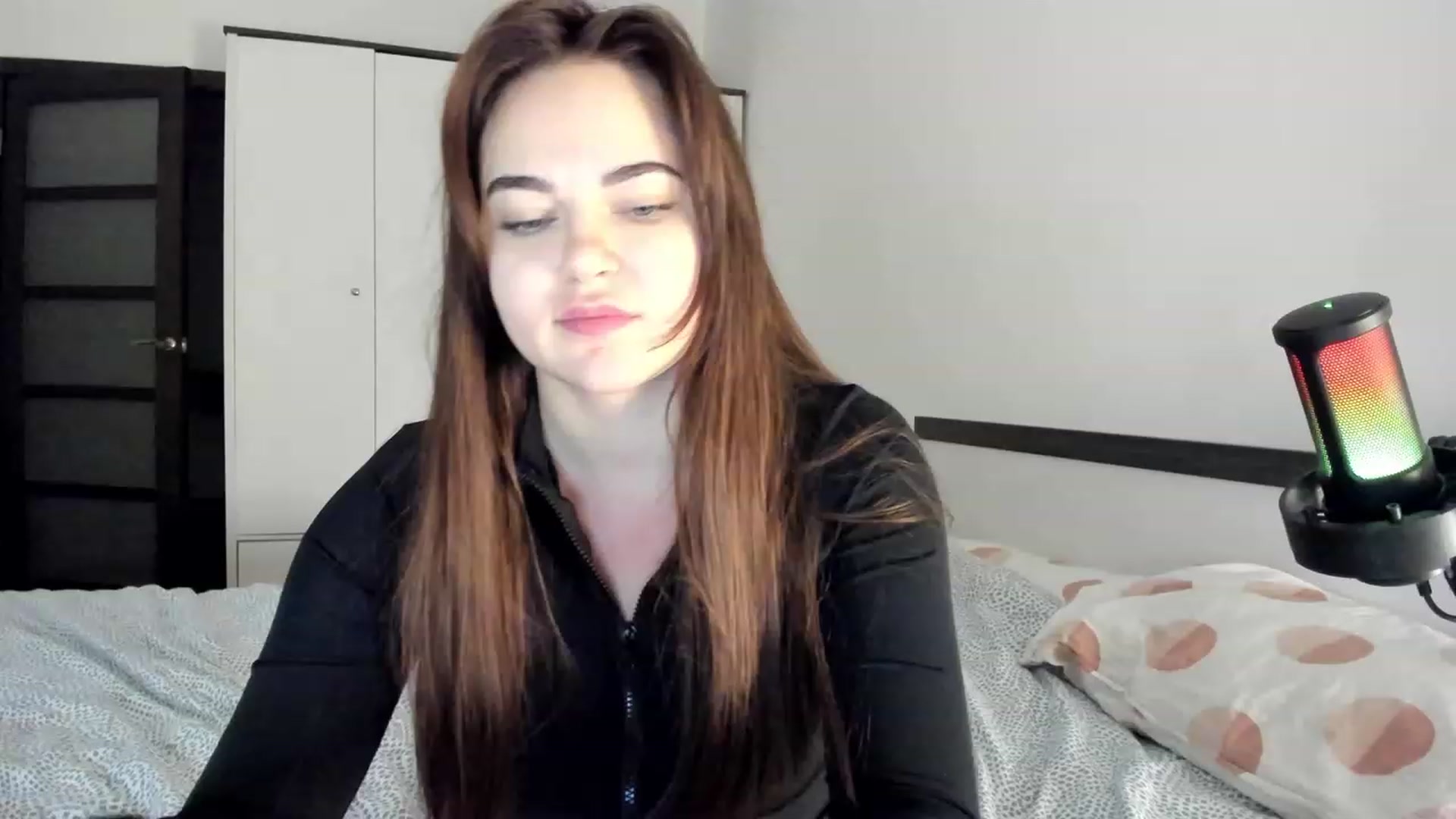 Gallery image thumbnail from BeeTheQueen's myfreecams stream on, 12/01/2023, 15:36 image 14 of 20