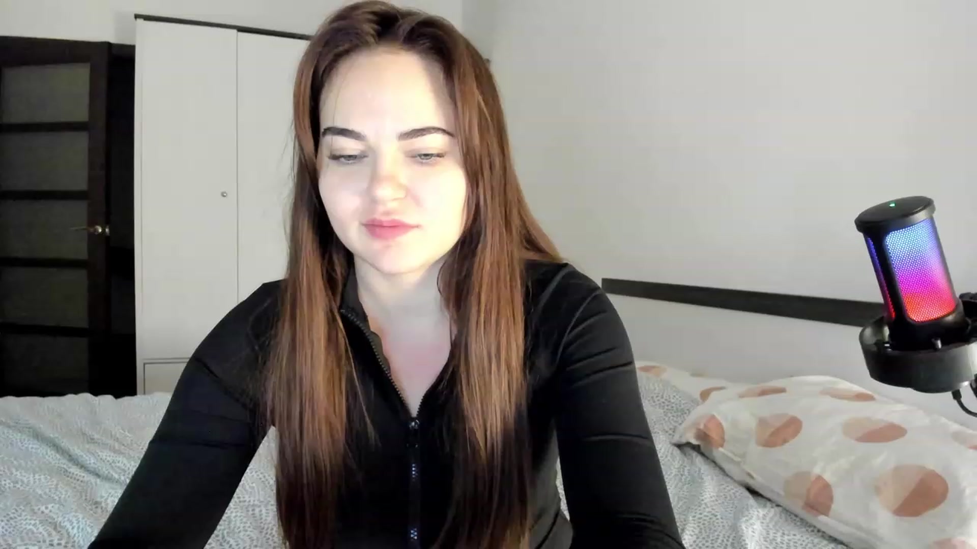 Gallery image thumbnail from BeeTheQueen's myfreecams stream on, 12/01/2023, 15:36 image 17 of 20