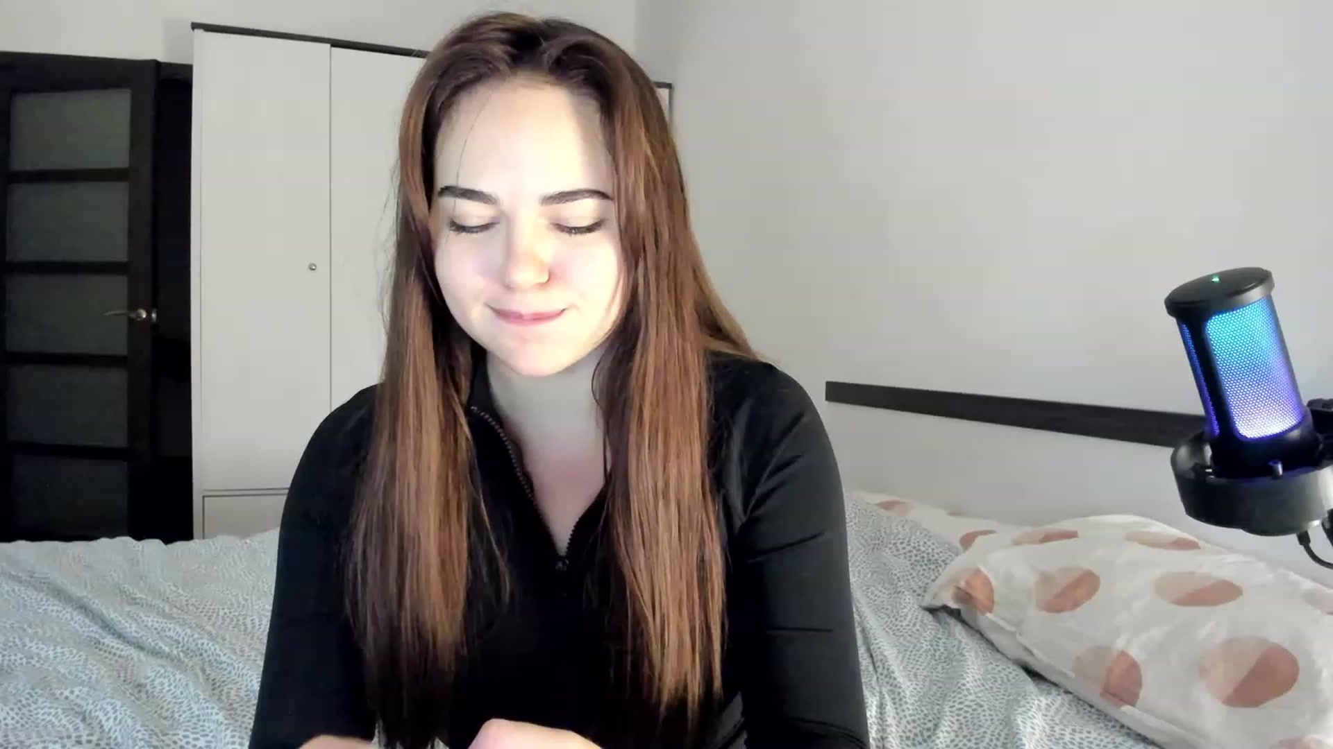 Gallery image thumbnail from BeeTheQueen's myfreecams stream on, 12/01/2023, 15:36 image 19 of 20