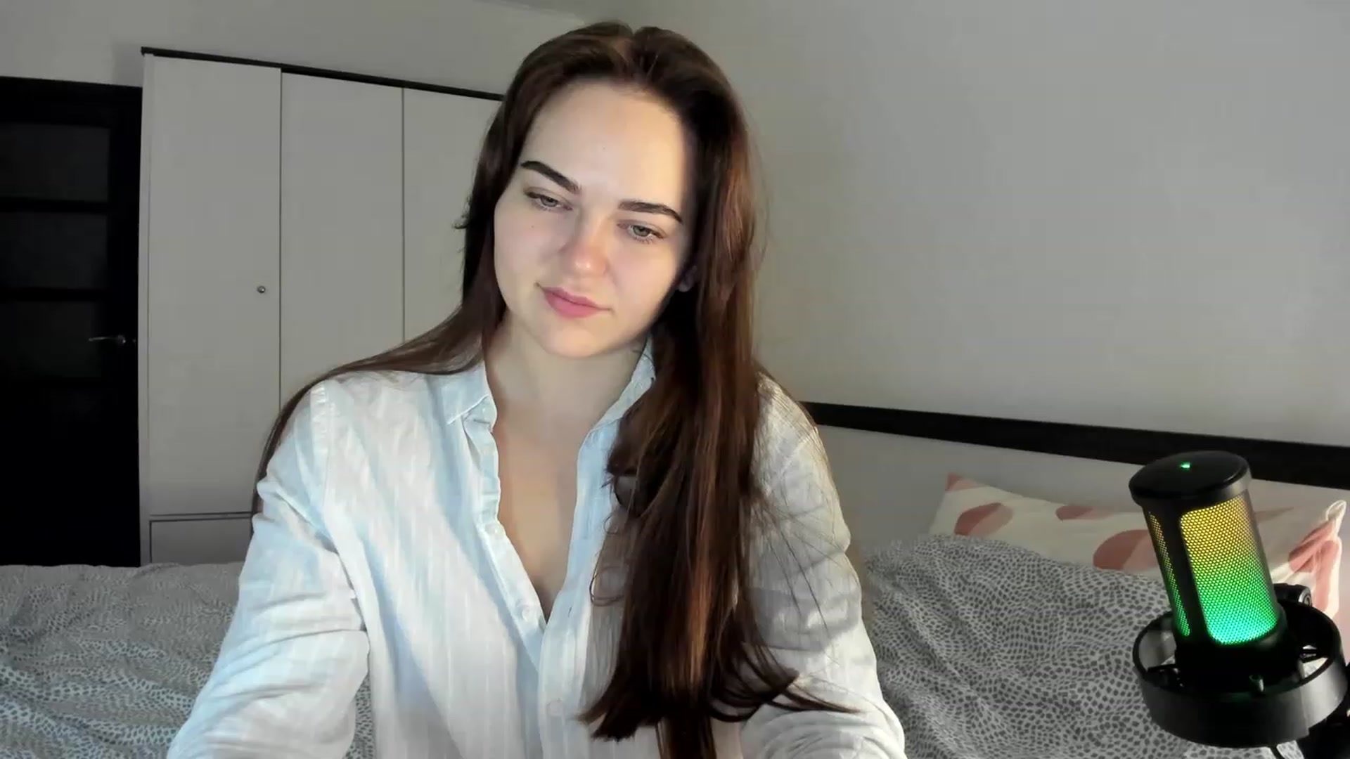 Gallery image thumbnail from BeeTheQueen's myfreecams stream on, 12/02/2023, 14:32 image 9 of 20