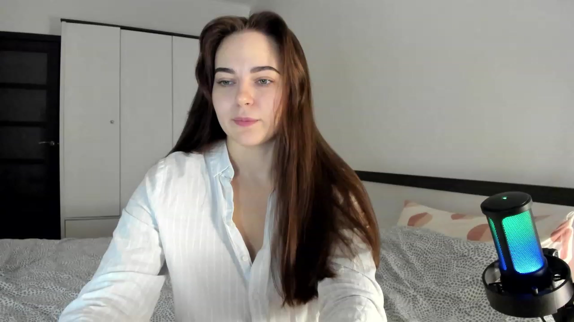 Gallery image thumbnail from BeeTheQueen's myfreecams stream on, 12/02/2023, 14:32 image 6 of 20