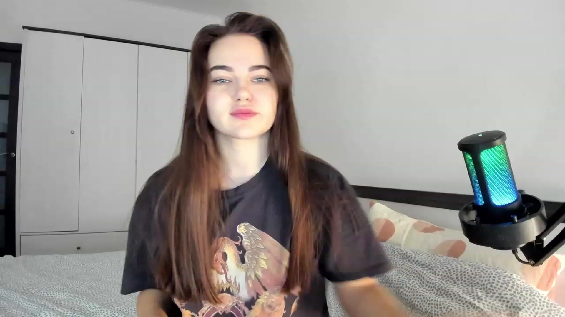 Gallery image thumbnail from BeeTheQueen's myfreecams stream on, 12/03/2023, 11:42 image 3 of 20