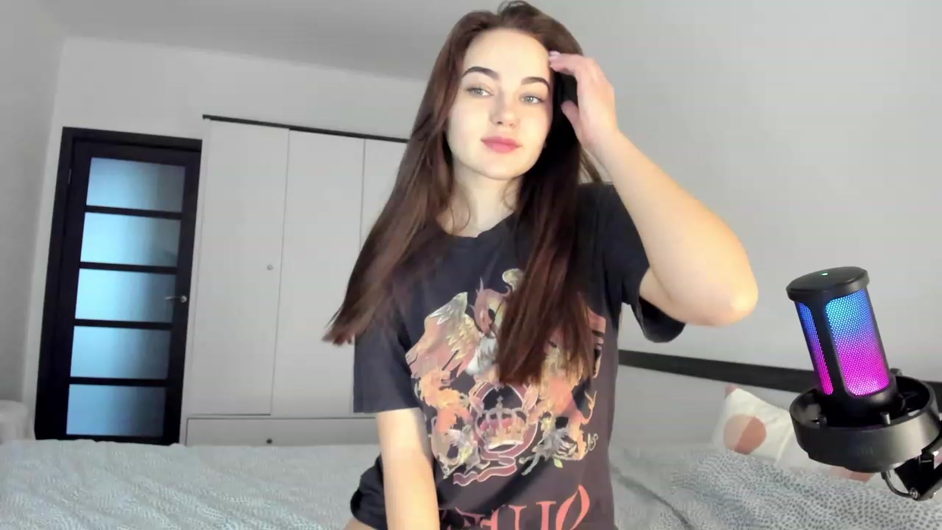 Gallery image thumbnail from BeeTheQueen's myfreecams stream on, 12/03/2023, 11:42 image 5 of 20