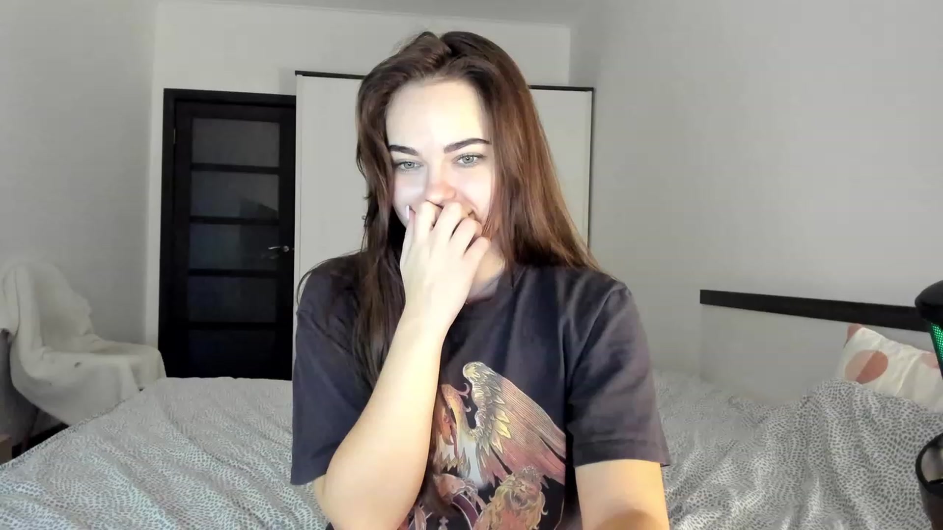 Gallery image thumbnail from BeeTheQueen's myfreecams stream on, 12/03/2023, 15:17 image 8 of 20