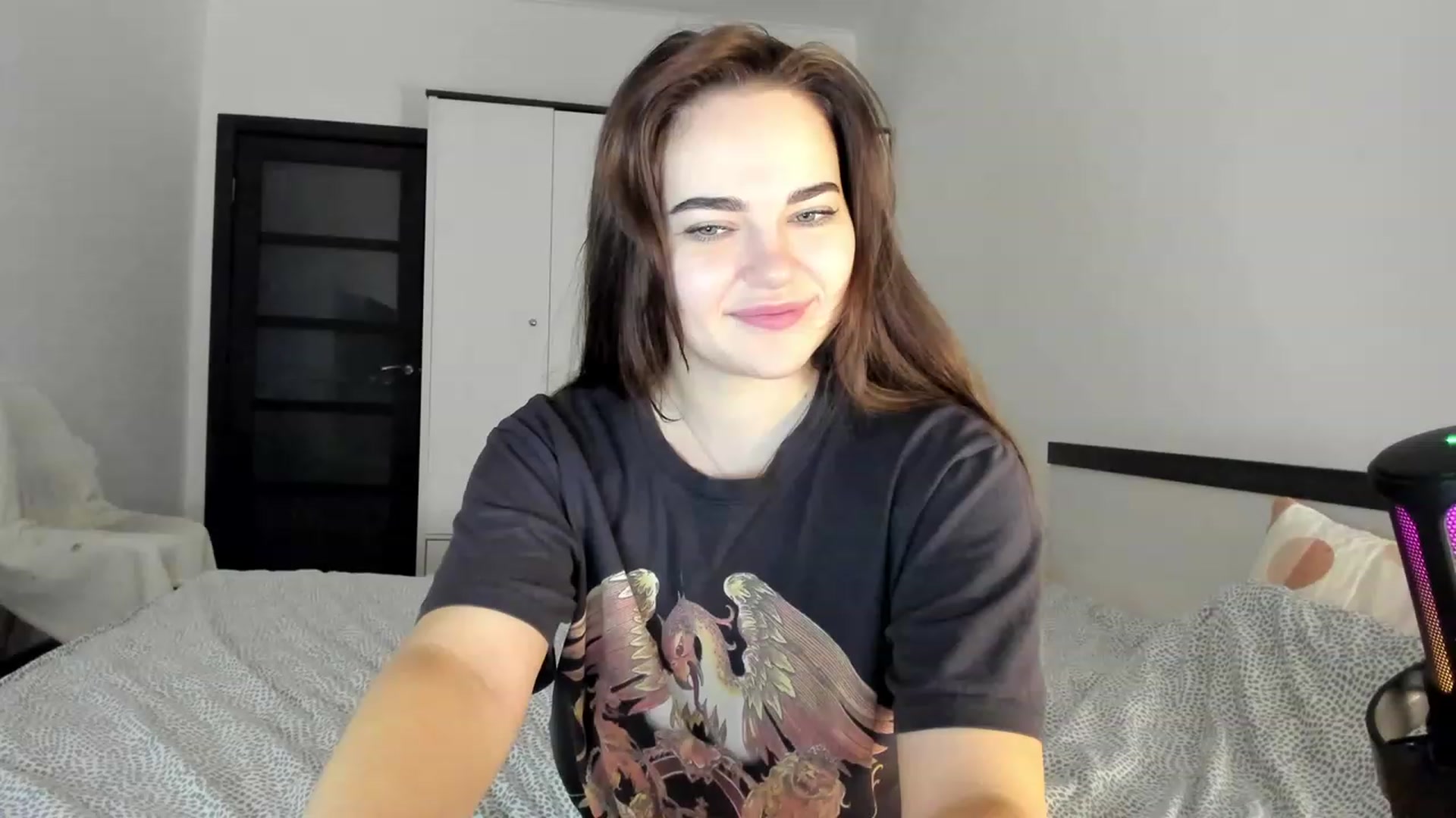 Gallery image thumbnail from BeeTheQueen's myfreecams stream on, 12/03/2023, 15:17 image 9 of 20