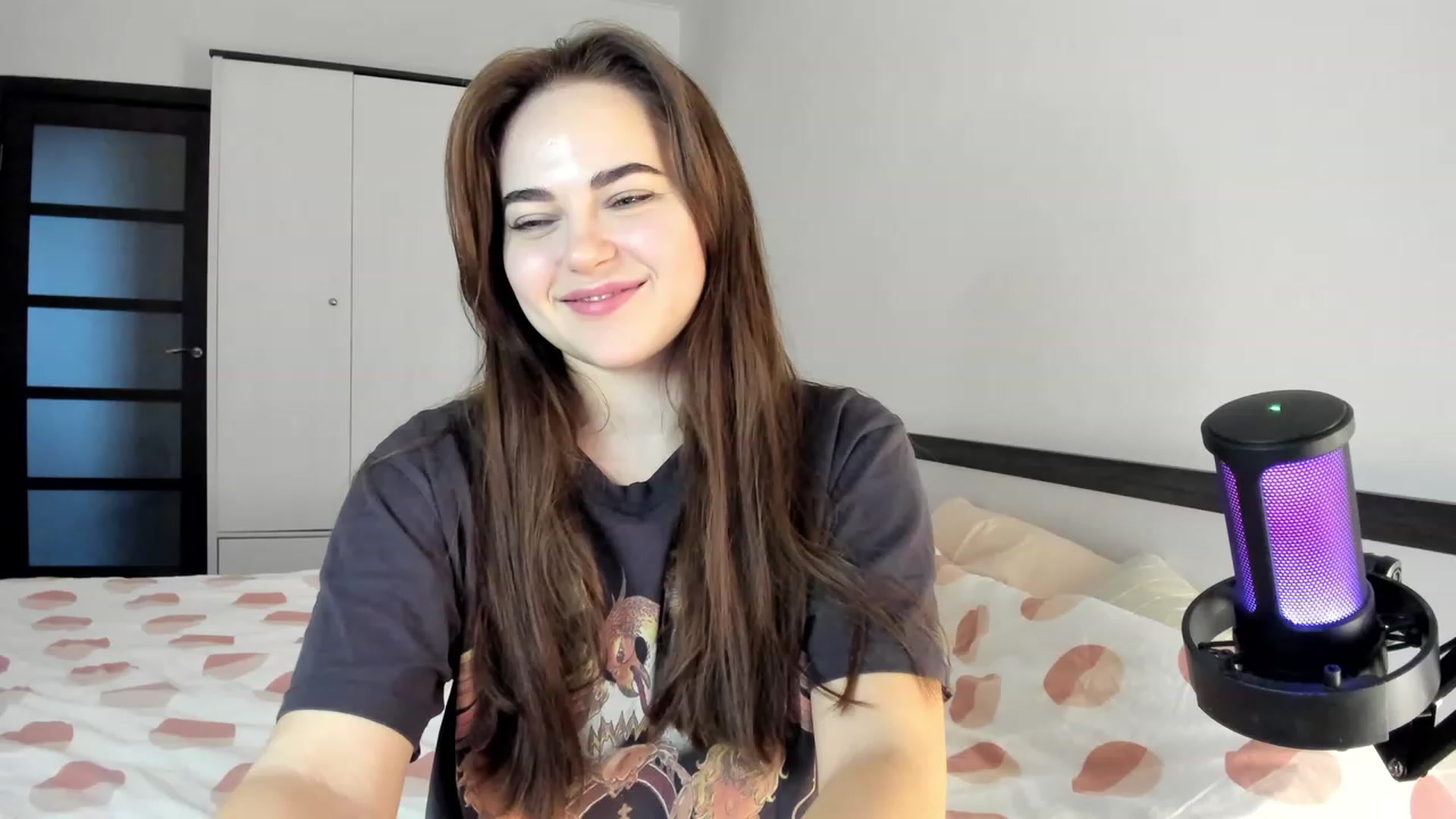 Gallery image thumbnail from BeeTheQueen's myfreecams stream on, 12/26/2023, 13:19 image 17 of 20